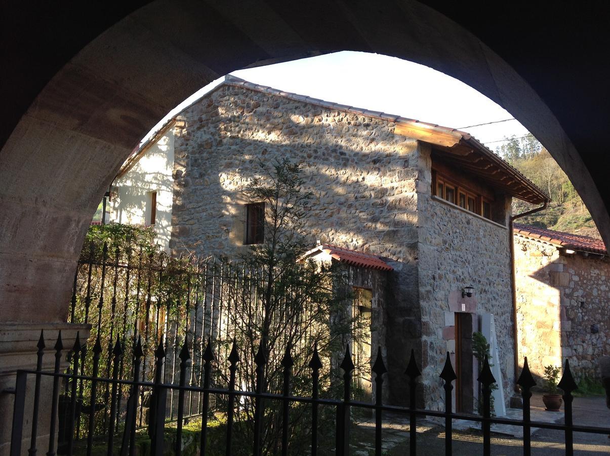 Casona De La Salceda Pensionat Treceño Eksteriør billede