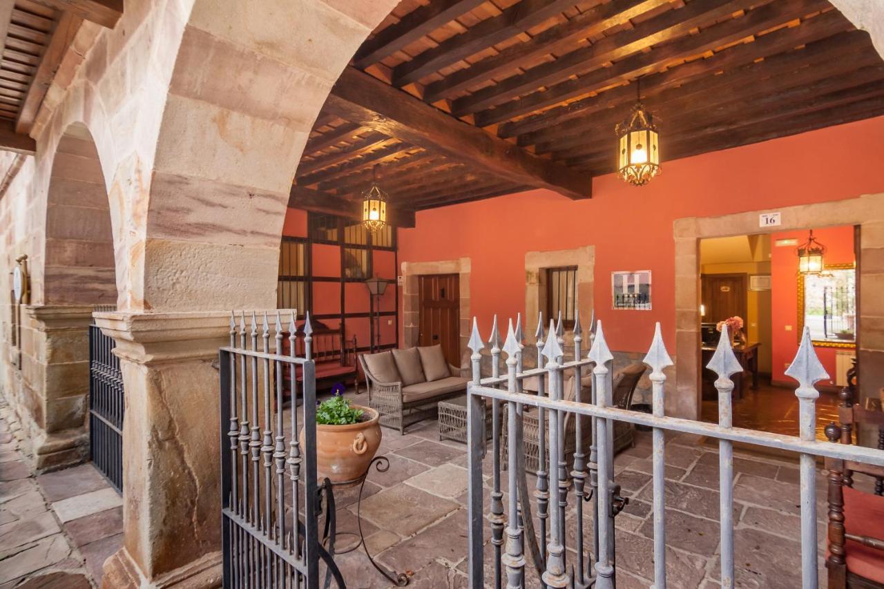 Casona De La Salceda Pensionat Treceño Eksteriør billede