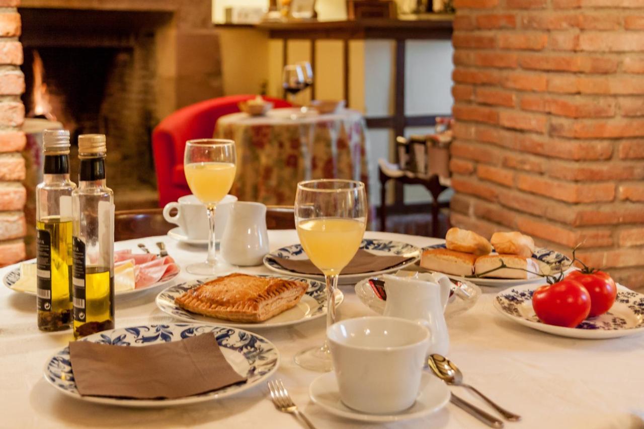 Casona De La Salceda Pensionat Treceño Eksteriør billede